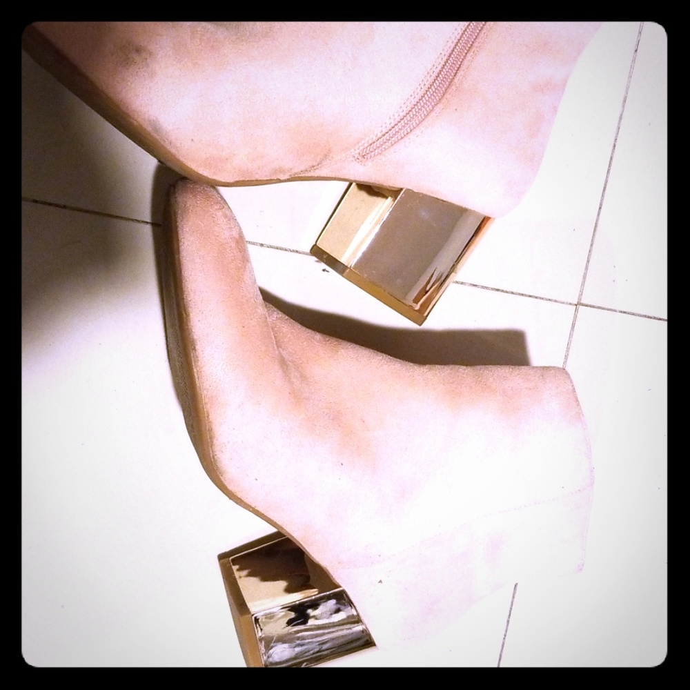 Aldo dust pink booties